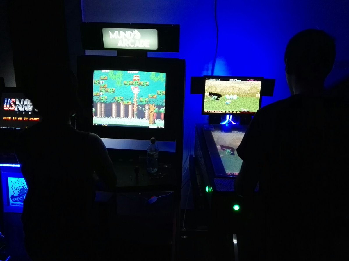 Esta tarde tocaba tomarse un descanso con la chavalería de <a href="/MundoArcade/">MundoArcade</a> en nuestro sótano favorito XD #rave #arcade