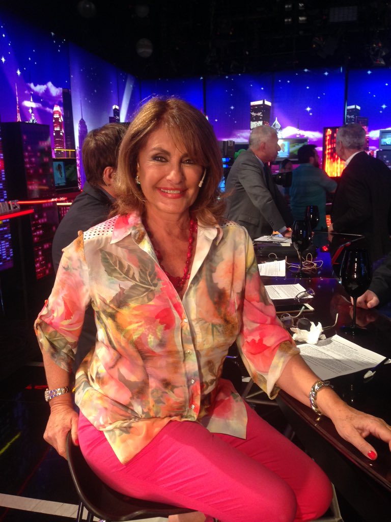 sofitorresan's tweet photo. Hoy @silviafbarrio by @RafaelGarofaloM y acc @AZANZABSAS @Intratablestv #lunesintratables https://t.co/K5jGYzTokP