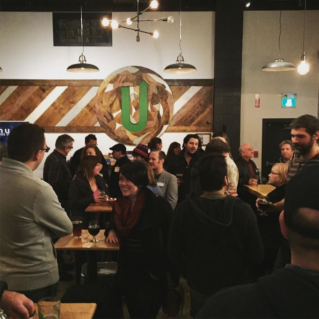 ShannonPratt's tweet photo. So great to see so many folks at @upstreetbrewing for the @musicpei holiday sociable. We'l… https://t.co/xmisbldo96 https://t.co/Lw5Czgl2VW
