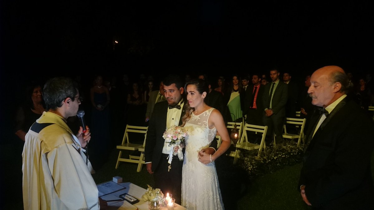 Comenzando esta hermosa ceremonia junto a <a href="/amarantedjs/">amarantedjs</a> <a href="/Lospetersen/">Robert Petersen</a>