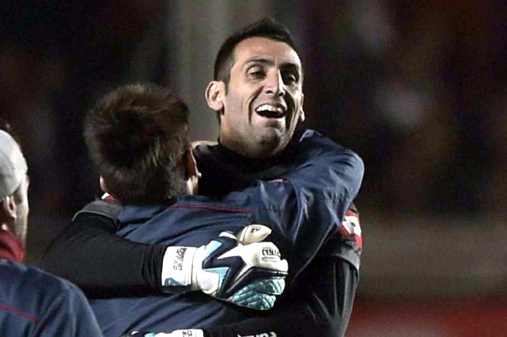 AgenciaTelam's tweet photo. Torrico renovó su contrato con San Lorenzo hasta junio de 2017 https://t.co/WJOUYom6cb https://t.co/x59MWRbEWc