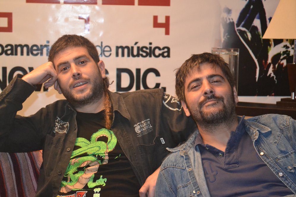 EstoEsEstoparg's tweet photo. "Suena el big bang dentro de una canción un universo que quiere nacer" #ElRunRun @estopaoficial #EstopaQuotes https://t.co/twq3l5Ypyi