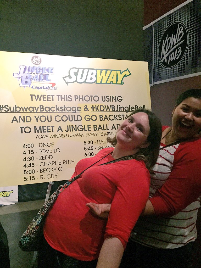 justkaylla's tweet photo. #subwaybackstage #KDWBJingleBall falling for fall out boys ❤️❤️❤️ https://t.co/0jPiOB05BX