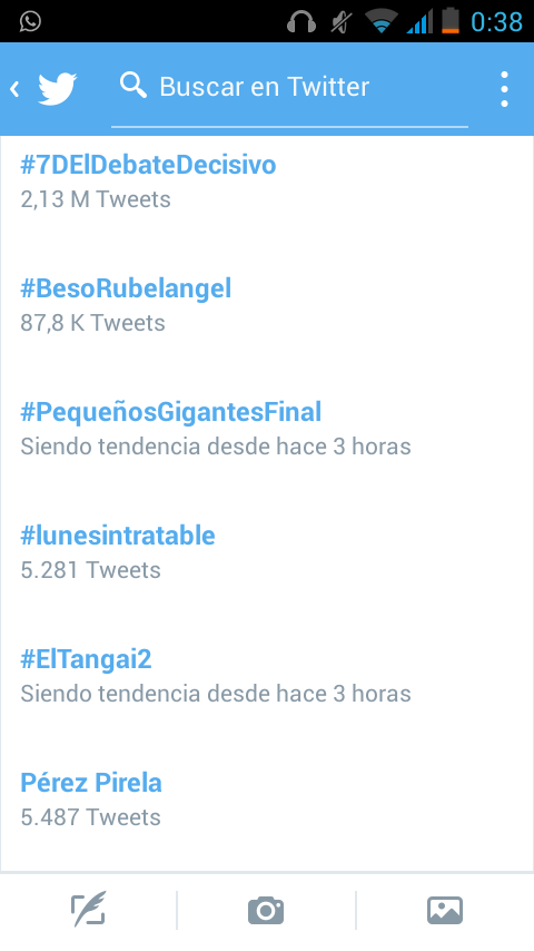 GonzLian's tweet photo. Segundo puestoo señorees pero....sigue sin haber beso😨 @Rubiu5  @mangelrogel  #BesoRubelangel https://t.co/yGZLfh3NZI