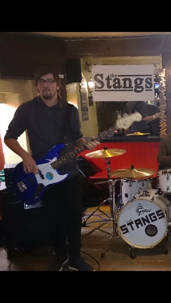 Joshuuaarr's tweet photo. #TenbyBluesFestival2015 #TheStangs #Bass https://t.co/tQ1bx9vERs