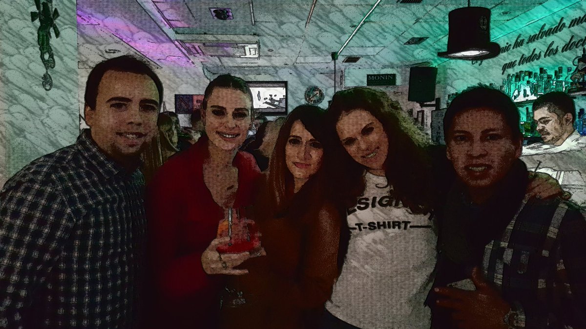 Si necesitas reggeatton, ven a @cocktailclam <a href="/raul_curia/">raul curia</a> <a href="/diego_ffer/">DIEGOfer</a> <a href="/crisjiro221/">Cristina Jimenez</a> <a href="/FombuenaHilario/">Hilario Fombuena</a> <a href="/djcolo81/">david colomer</a>