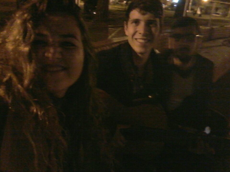 rakifiki_'s tweet photo. Hay un espectro muy apuesto detrás tuya.. @simongarcia41 @israhockey7 #shabale #sones #sarviisla https://t.co/l6bCpxppAs