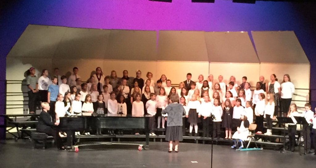 I am so impressed by the @Brittonbobcats and @NorwichElem choirs tonight! I love seeing all my third grade buddies!