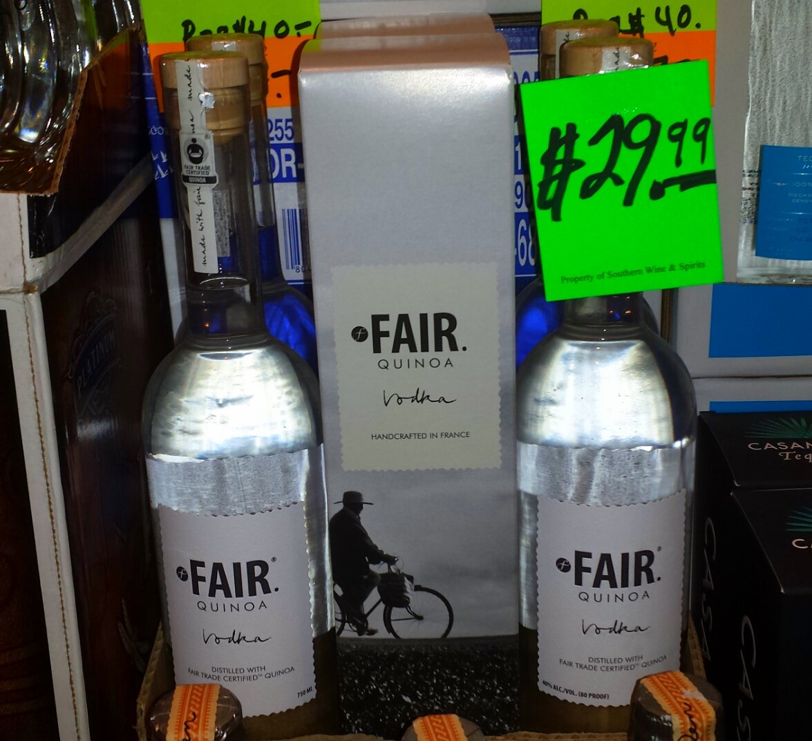 ArchibaldFood's tweet photo. @FAIRSpirits Quinoa vodka holiday gift boxes #firesideliquor #FAIR.price #96points #bestgiftever @BayPacBeverage https://t.co/DVEvLqY0EY