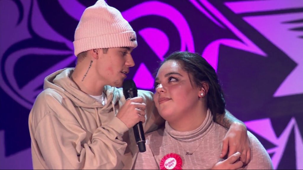 belieberbabes's tweet photo. This is TOO cute, happy birthday to the #OLLG #PurposeInTO https://t.co/z99B1y5xvr