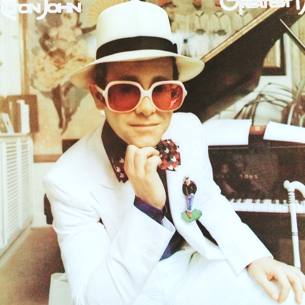 illht's tweet photo. Elton John uses sick products. #fab #eltonjohn #illhit https://t.co/fDgctdcmPw
