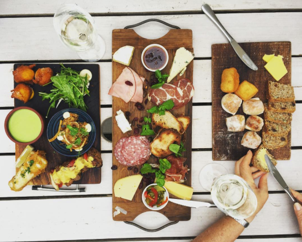 Win a #winetasting for 4 &amp; cheese &amp; cold meat #platter. Simply Like &amp; Retweet this post Winner announced 16 Dec'15.