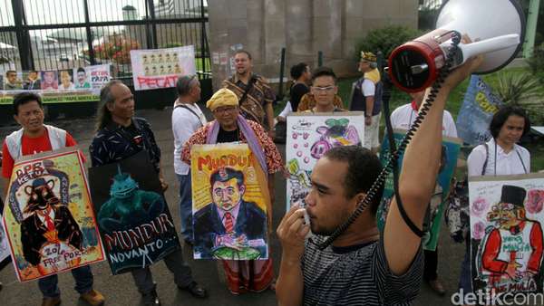 Rakyat Sudah Marah, MKD Jangan Main-main Tangani Kasus Novanto de.tk/6ikjXD