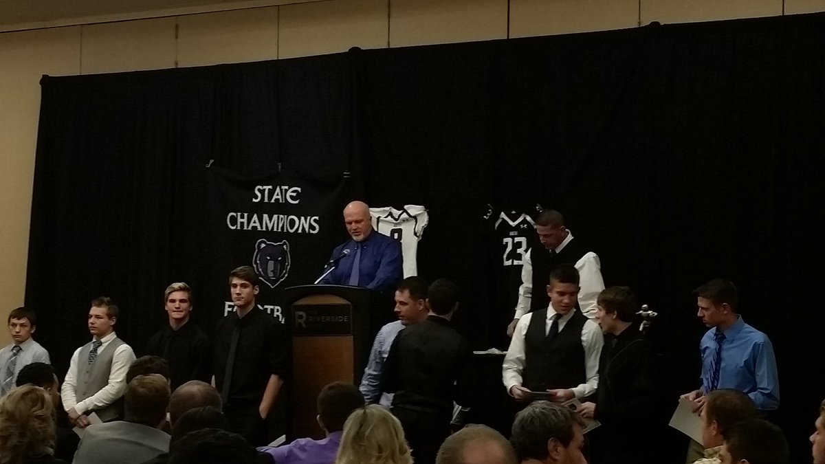 rockybaseball's tweet photo. #ReceivingCore #StateChamps 2015 https://t.co/DoxibTGDtC