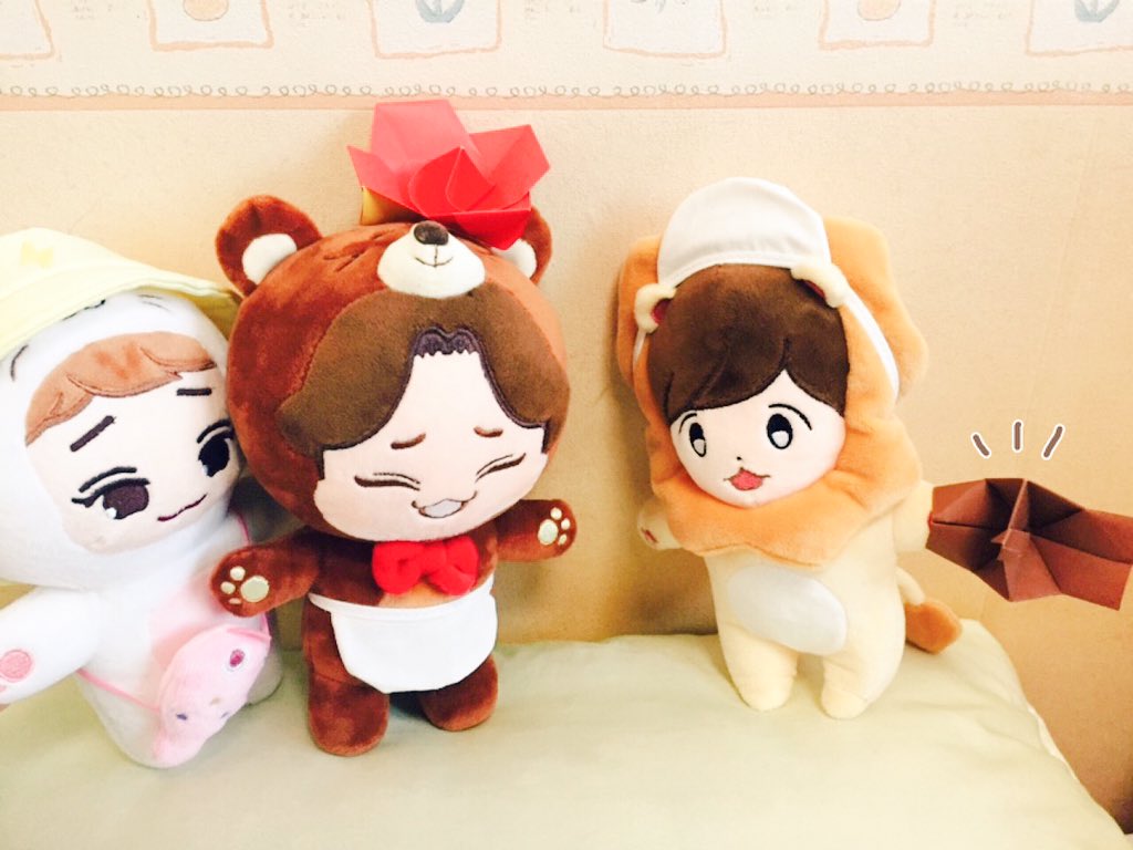 exosaranghaeTT's tweet photo. 죤대 마망이 꽃달아죠따~-w-
오~난 사진기저따'ㅅ'
잘 찾아와꾼! 형아들! (??
체체와또~ 하프체체에요!
끄아 동생와따 넘죠아>w<
뀽뀽이가 사진찌거쥴게~'ㅅ'
ㅇwㅇ고마어요형아♡#하프체니 https://t.co/fUDZnDy4zR
