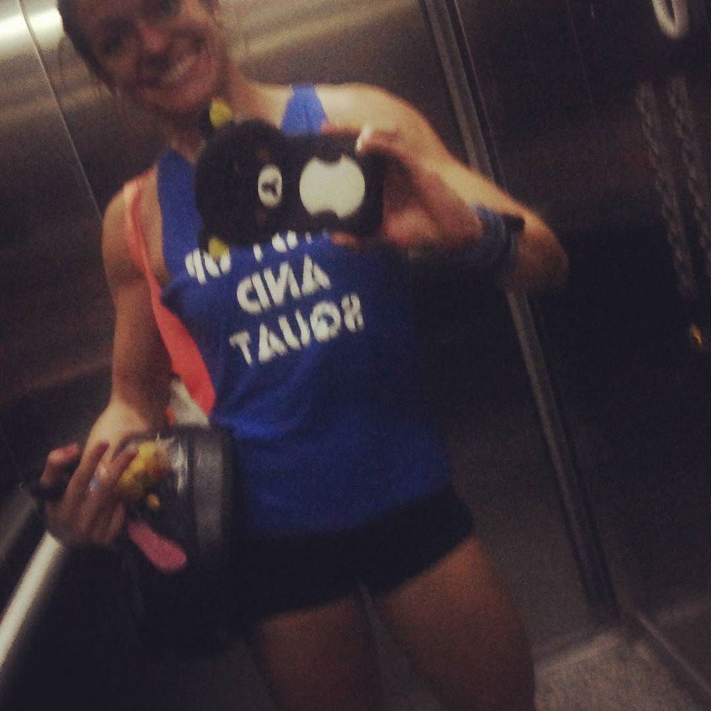 aresfip's tweet photo. @ roberta_olivermoreira:Mais um dia de treino ... done!
#crossfit #crossfitsp #crossfitgirls #crossfitwomen #fitnes… https://t.co/W9qqWapTHT
