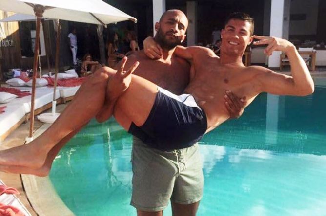 Metro_TV's tweet photo. Cristiano Ronaldo Seorang Gay? https://t.co/32U42bIwhD https://t.co/aHbKvTgwyg