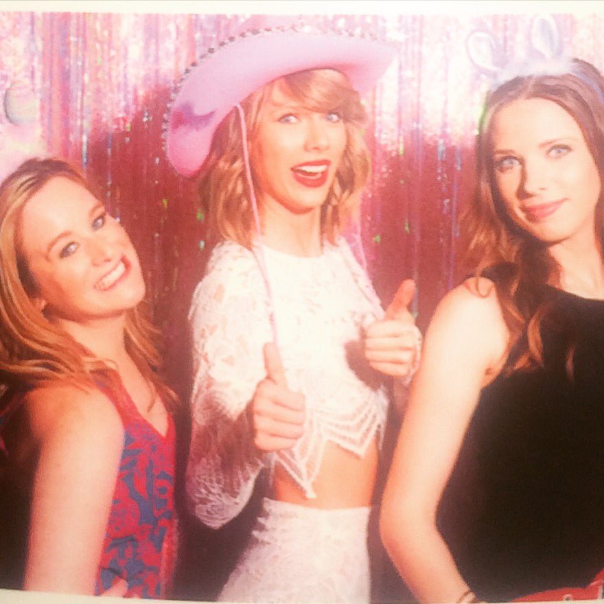 TheRealLaurenD's tweet photo. What up Tay? #partywithswift #brithdayforAbi #throwbackonmonday https://t.co/Soq4MNiUqJ