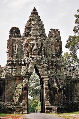 beeulong's tweet photo. Discovering Cambodia, Angkor Wat - Siem Reap
https://t.co/gfOEBPn7J3 https://t.co/9Np0lYM9if