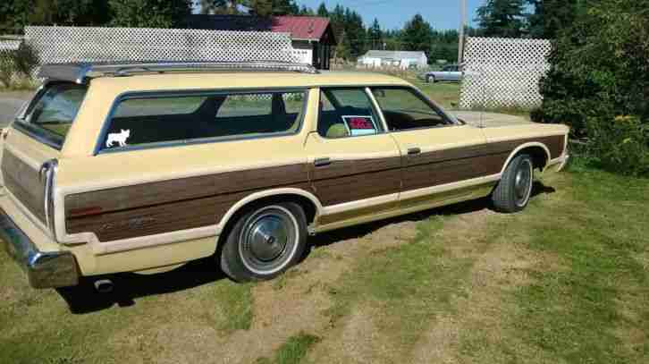 ford ltd country squire 🚙  #ltd j.mp/21LixzZ