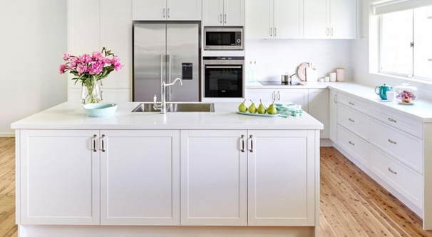 insideoutmag's tweet image. All white, all white! Check out this classic white kitchen: insideout.com.au/renovations/ki… #kitchenrenovation