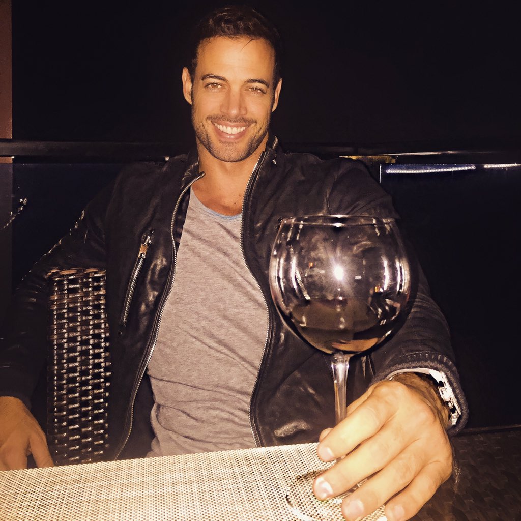 willylevy29's tweet image. Cheers to you all ;-) ..🍷