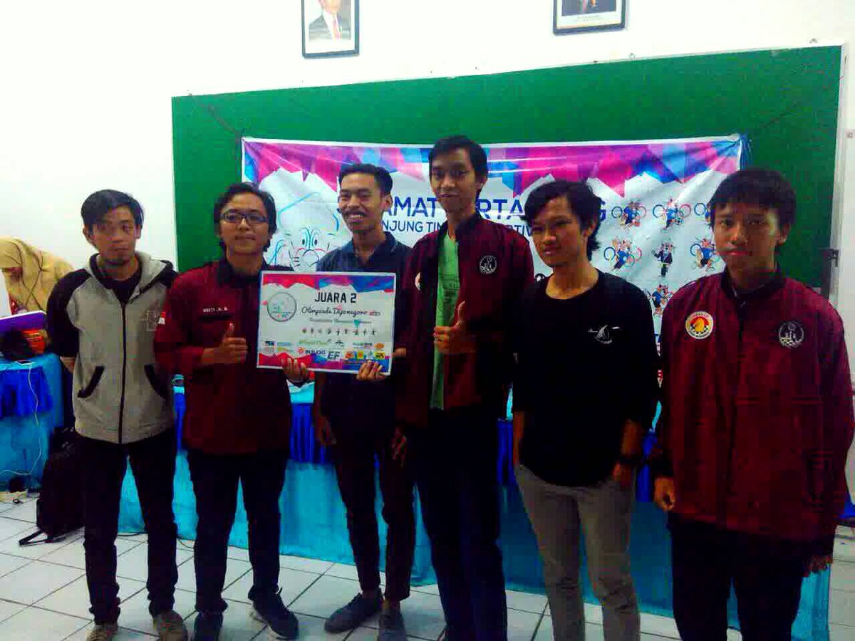 Selamat kepada Team Catur FIB yg meraih Juara 2 di ajang Olimpiade Undip 2015.