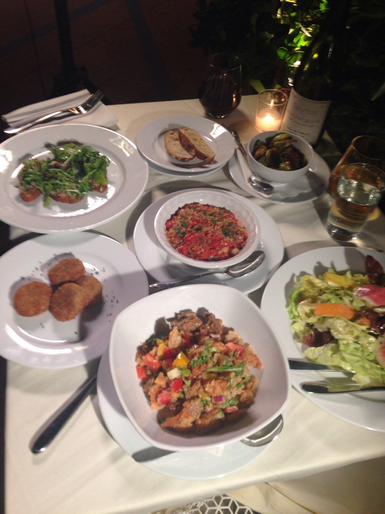 Carole_Dixon's tweet photo. Had the best time @littlepinefood #Moby #vegan you need to get over here @marpop @Kim_Kessler @eddiedallen https://t.co/RxCPFjRXOZ