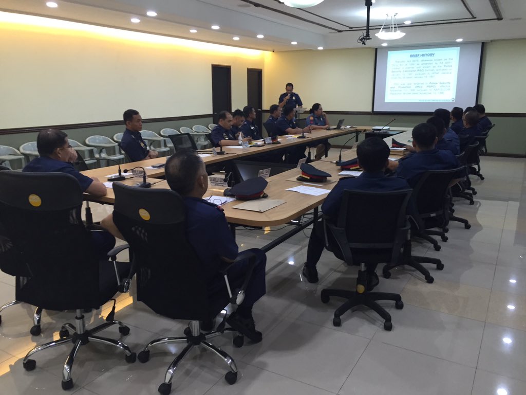 sds_pspg's tweet photo. 2nd Semester IAS Inspection 2015 Entrance Briefing @pnppspg @DirectorPSPG @CSPSPG @sds_pspg https://t.co/b6tEBsvH7i