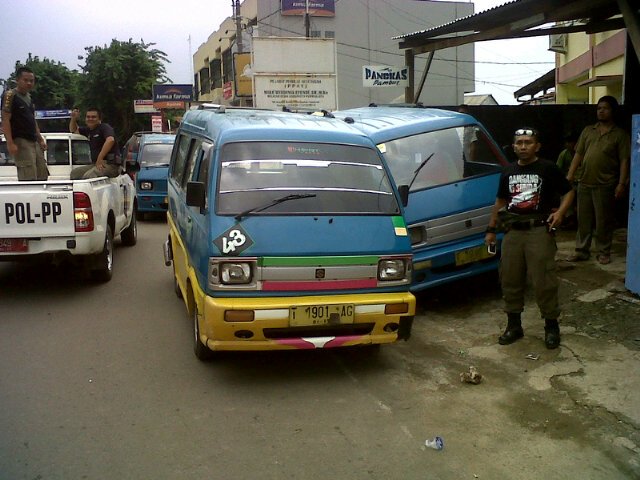 Penertiban angkot 43 dan main judi supir d perempatan H.iming jl baru <a href="/DediMulyadi71/">Kang Dedi Mulyadi</a> <a href="/saepuddin_09/">saepuddin</a> <a href="/AuliaPamungkas4/">Aulia Pamungkas909</a>