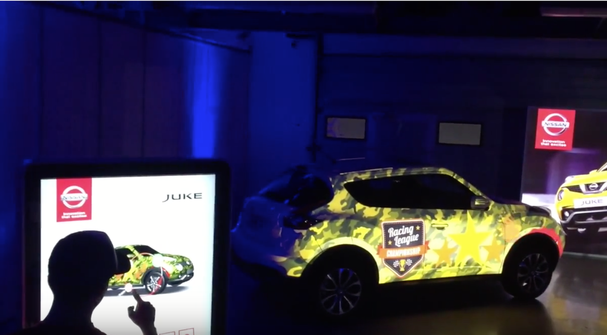 ArtInTechnology's tweet image. Cool interactive setup with projection mapping youtube.com/watch?v=tGCjDf… #interactive #smartdubai #nissan