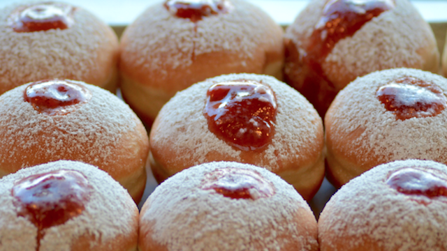 Zagat's tweet photo. From @ZagatLA: 7 Pastries to Pick Up for Hanukkah https://t.co/m2ZHakvIG9 https://t.co/eRIWEl2vI1