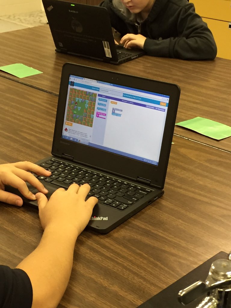 willsscience's tweet photo. We are coding this week! #BrowardCodes #hourofcode https://t.co/fUZyWt8aJr