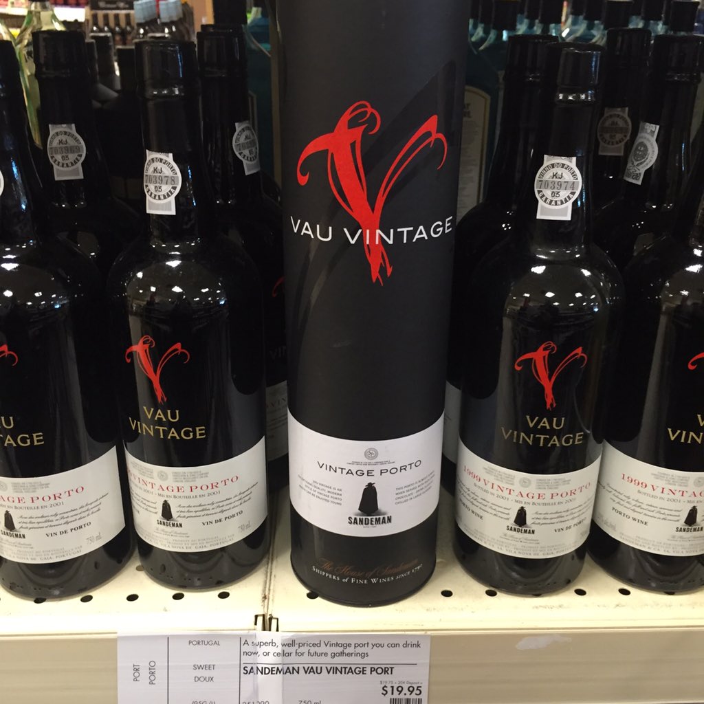 Looking for a great Port to give or enjoy yourself? Vau Vintage Port is the one!