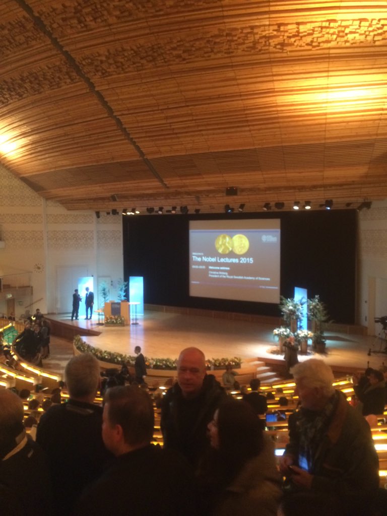 Cmock60Chris's tweet photo. Futuraskokan International School of Stockholm at #NobelPrize 2015# https://t.co/V1KY90l7Nf