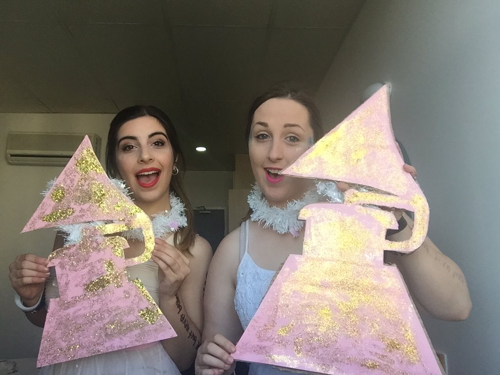 TSwiftTixHelpAU's tweet photo. @1989tourfanpics @TSwiftNZ @TSwiftOnTour @taylornation13 @taylorswift13 https://t.co/8mdpadl8i5
