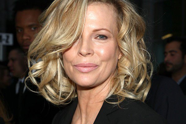 Muchas felicidades a la estupenda Kim Basinger por cumplir hoy 62 años
Happy birthday ! 