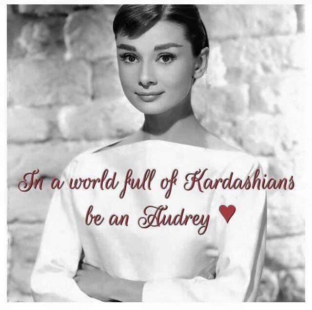 Tuesday - photo shoot day with friends old and new. <a href="/nickyJphoto/">nicky Johnston</a> <a href="/CarverPR/">Carver PR</a> @CrownMediaMgt <a href="/JoJenkinsMakeUp/">Jo Jenkins</a>