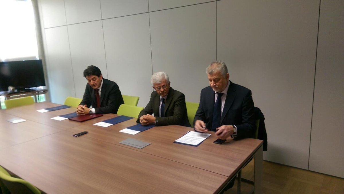 budiodgovoran's tweet photo. Predstavnici projekata dobitnika #budiodgovoran @UNDP_Montenegro https://t.co/n2ULKlJJsq