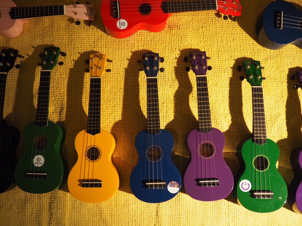 PowerofUke's tweet photo. All ready for my two workshops today @hubislington and @FT @FinancialTimes - #getyourukeon #ukulele #5minsofplay https://t.co/Ef9SokG1bN