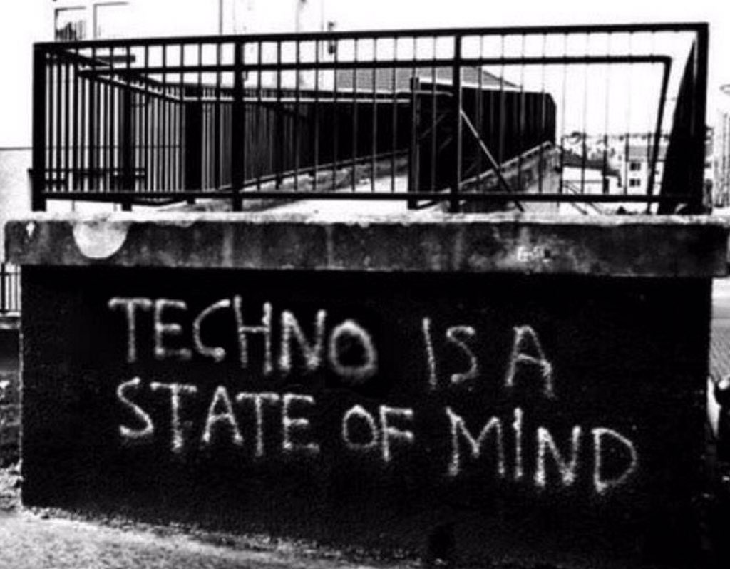 essentialmix's tweet photo. Techno. (via @DrumcodeRecords) https://t.co/0iyd25CTse