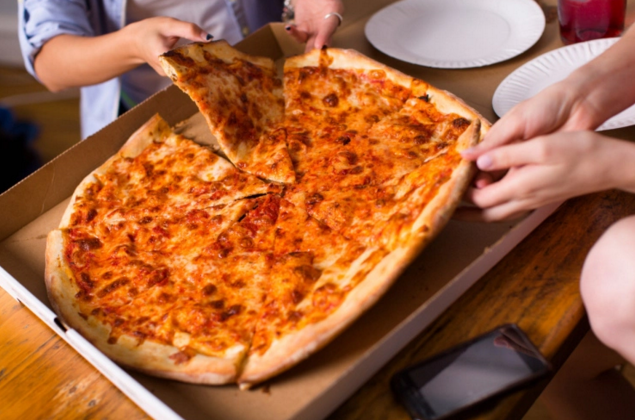ZomatoUK's tweet photo. In todays world a degree doesn't guarantee a job so you may as well get one in pizza. 
https://t.co/K4yUehiQey https://t.co/uwOGqApf99