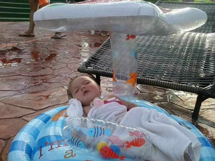 comovaiabad's tweet photo. Eu em casa//eu na praia https://t.co/BBDmWsNXul