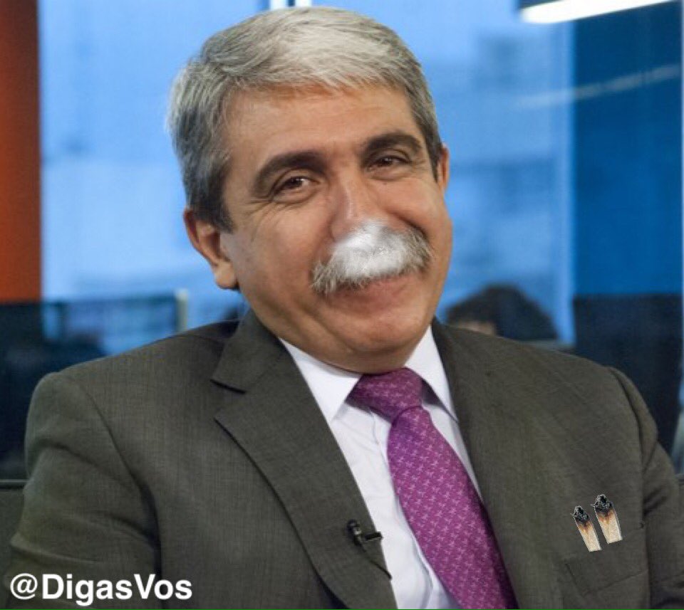 DigasVos's tweet photo. "La fama le presentó una blanca mujer de misterioso sabor y prohibido placer"  

#TeLoDigoConCuarteto https://t.co/pbnjftJpjz