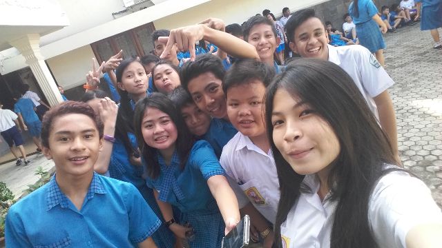 SeshaOcha_GT's tweet photo. Kls 9a
@Orinumbh @Orinumboh_ #RenaldiPitoy #Gabby #Christina #Cherryl @deajessie_ #Adrian #Febrian dll https://t.co/NUUExyj9q4