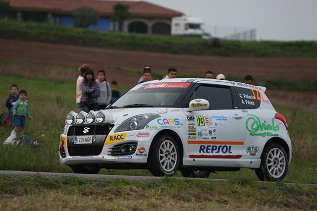 ManuRallyes's tweet photo. Cesar Palacio ha puesto en venta el Swift con el que disputó la Copa Suzuki Swift 2015. #CERA https://t.co/d1xnfG6xNN
