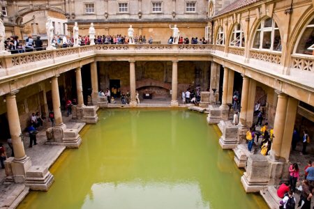 PurpleCloudSW's tweet photo. Our second @VisitEngland #exceedingvisitorexpectations course in two days @RomanBathsBath - brilliant new course ! https://t.co/vIfHLyQqeE
