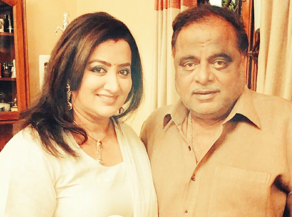 chirusarja's tweet photo. Happy Anniversary to Ambi mama and @sumalathaA ma'am may God bless u both with everything under the sky... https://t.co/JZWiRsa1IB