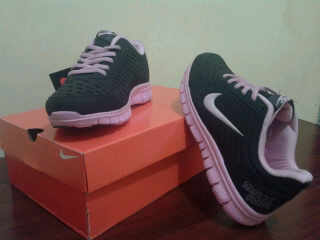 SeventhShoes's tweet photo. Ready Nike Free Women Size 37-40 220rb | Pin BB 277bf6da / IG : seventhshoes | Katalog --> https://t.co/T1ylhHfBuB https://t.co/ZUmcfPyUYY