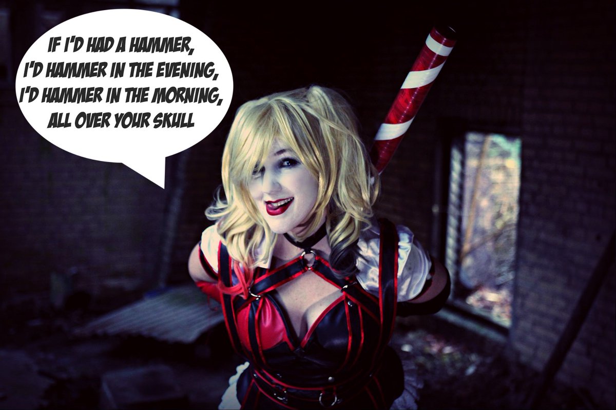Hunnysolo's tweet photo. Stop! Harley Hammertime! #harleyquinn #joker #cosplay #batman #timeforkaraoke https://t.co/abHRdJl7Cz